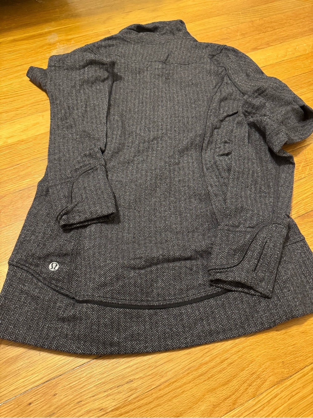 lululemon athletica Charcoal Herringbone Half-Zip Hoodie - Picture 5 of 5
